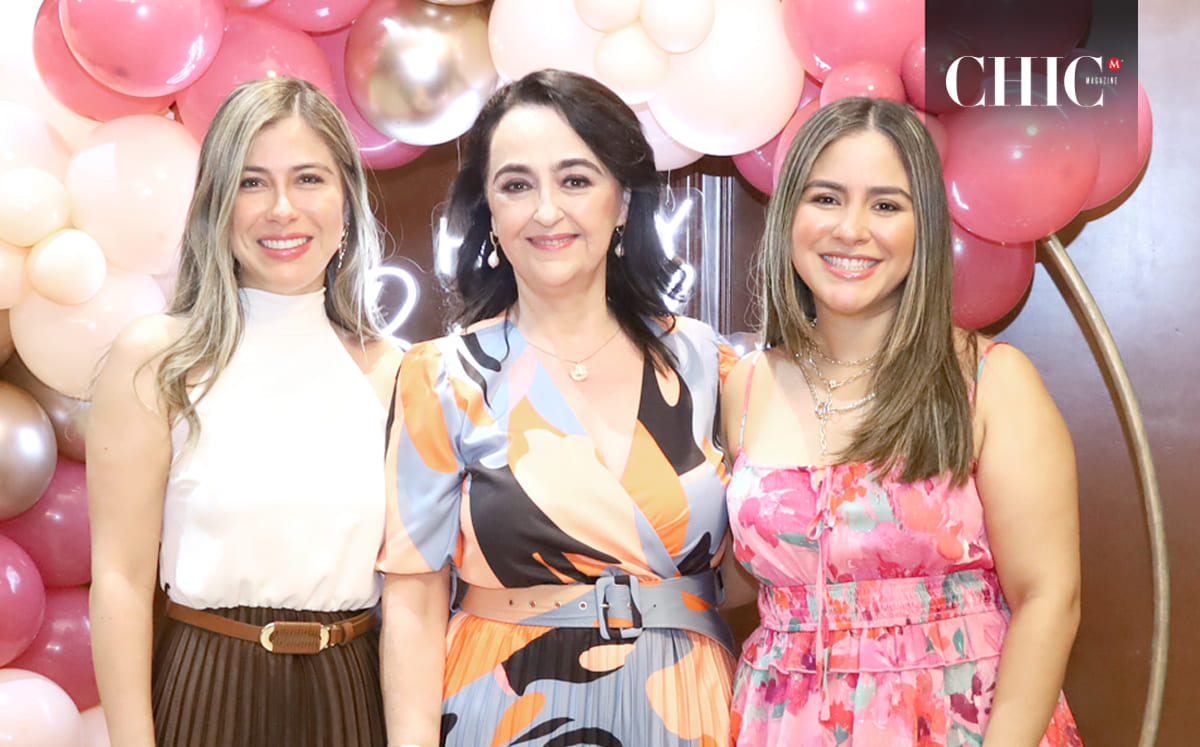 Melissa Zapien, Mónica López y Mónica Zapien
