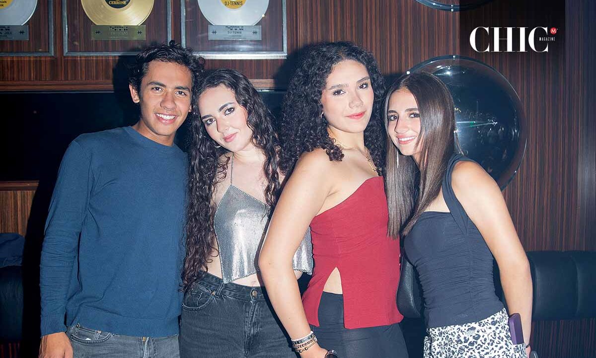 Mafer Rodríguez, Justo Fausto, Isabela Fernández y Helena Arámbulo Arturo Carvajal y Natalia Carreño