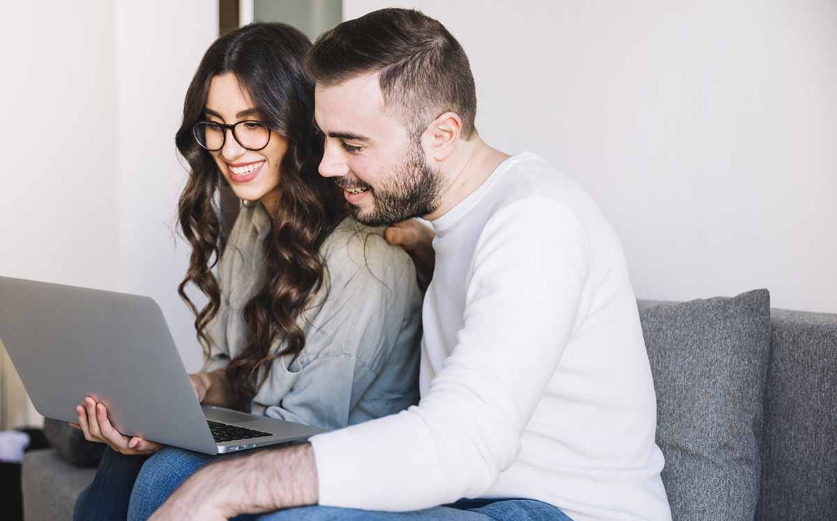 Las citas en línea han transformado la manera en que las personas se relacionan. (Foto: Freepik)