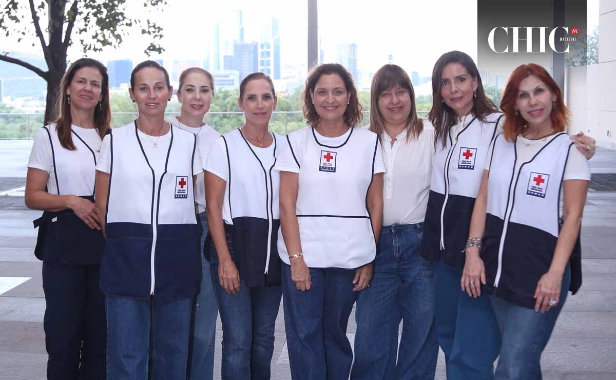Marissa Valdez, Roberta Zambrano, Hilda Martínez, Maru Garza T, Nelva Ramírez de Garza, Elsa Berrueto, Mónica Martínez y Laur/ Fotos: Roberto Alvarado