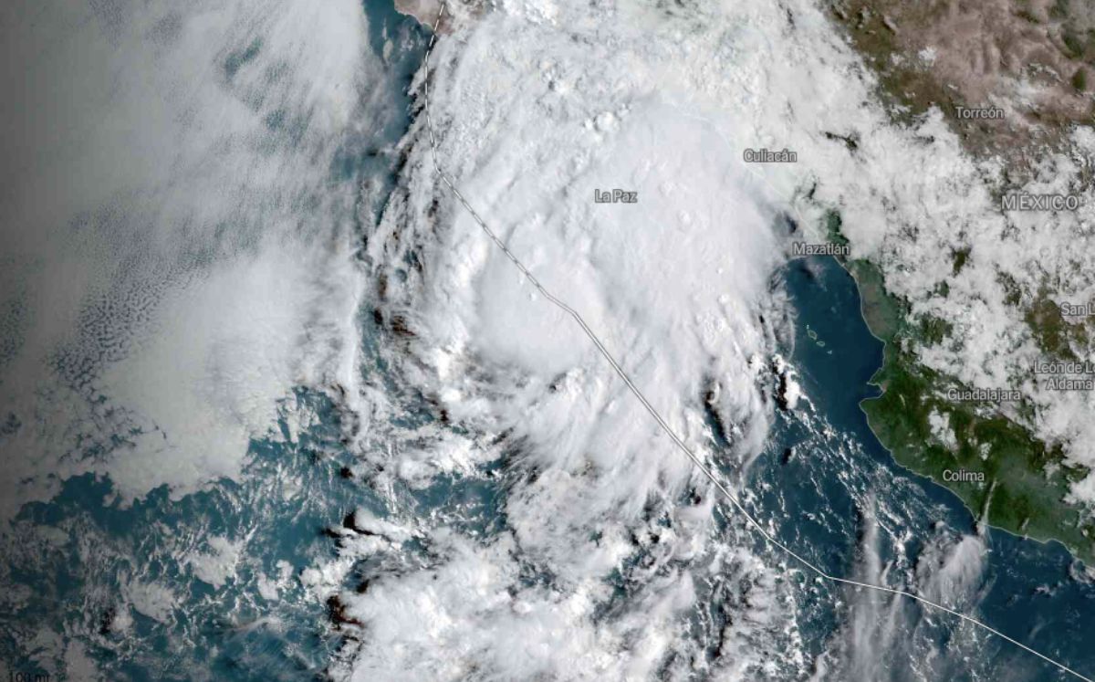 Así se ve el huracán Lorena desde el espacio (The New York Times)