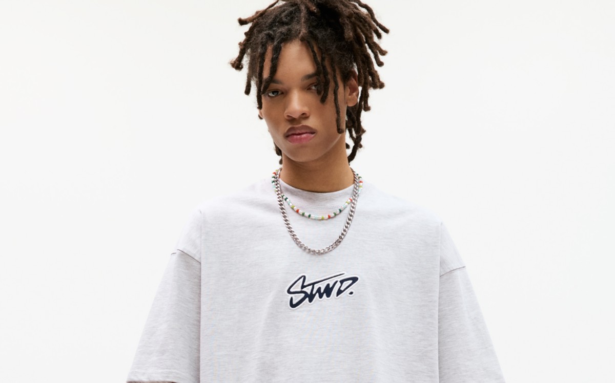 Playeras de hombre que elevan tu look. | Cortesía de Pull and Bear