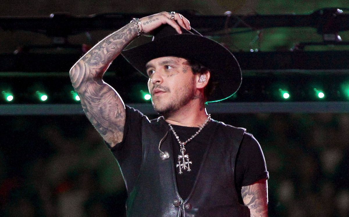 Christian Nodal reaccionó con risas cuando le preguntaron sobre la polémica con Cazzu y el permiso de viaje de su hija Inti (Getty Images)