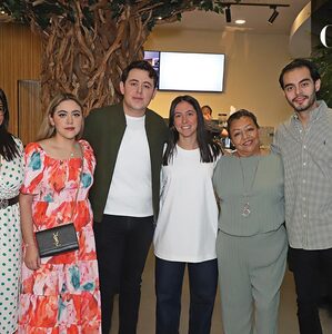 Fernanda López, Maydeline Pérez, Adrián Pérez, Florencia Ferraro, Katia Benítez y Brandon Benítez