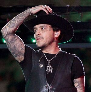 Christian Nodal reaccionó con risas cuando le preguntaron sobre la polémica con Cazzu y el permiso de viaje de su hija Inti (Getty Images)