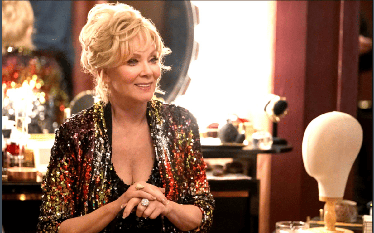 ¡Ha ganado 6 Emmys! Ella es Jean Smart, la triunfadora detrás de "Hacks" (Foto: Freepik)