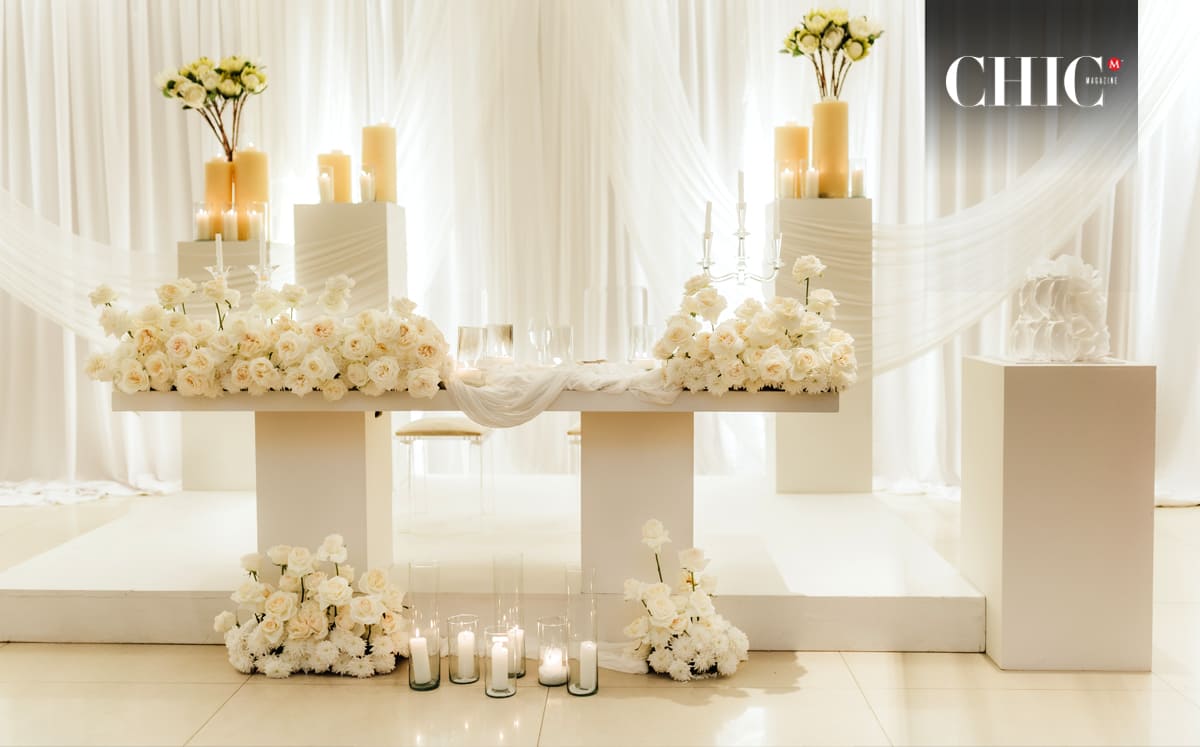 os 250 invitados se trasladaron al Casino Victorense, donde destacó una elegante decoración con el uso de telas sofisticadas