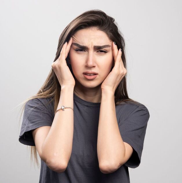 Estudios comprueban que el clima puede detonar crisis de migraña (Freepik)