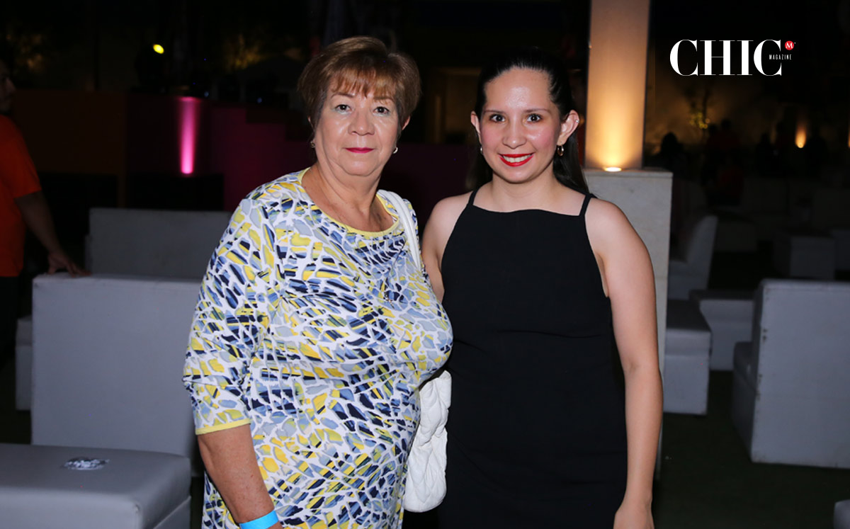 Gloria y Estefanía Bautista
