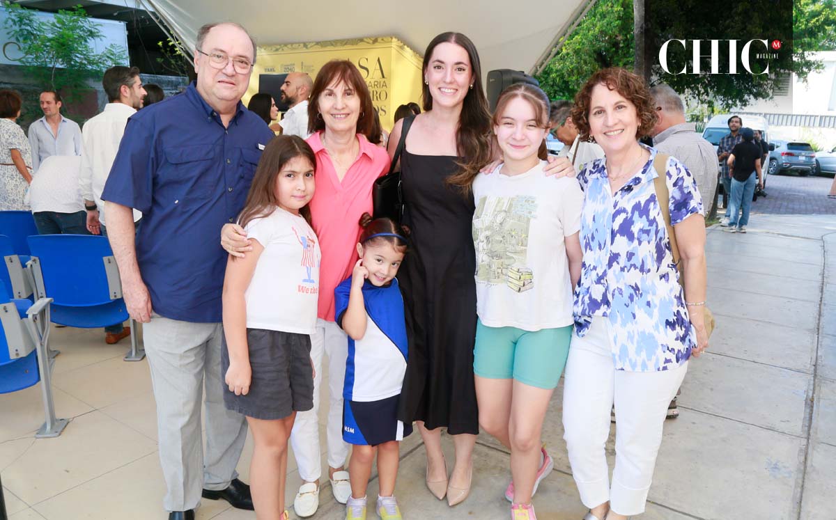 Isa Guajardo, Ale Rojas y Luz María Acuña