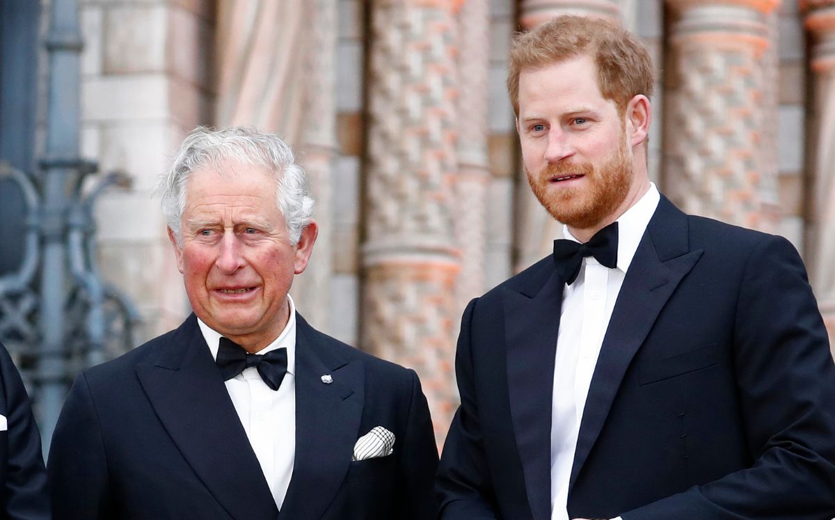 Así fue el reencuentro del Rey Carlos y el Príncipe Harry (Foto: Getty)