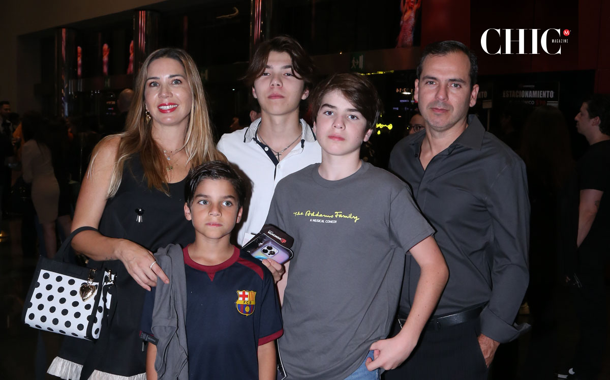 Ana Nájera, Emiliano Sada, Benjamín Sada, Armando Sada y Lorenzo Sada