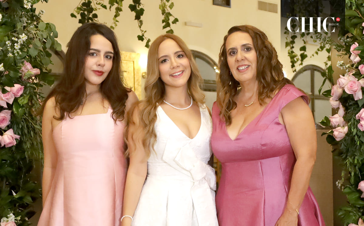 Marifer Salinas, Mariela Salinas, Lupita Carrera