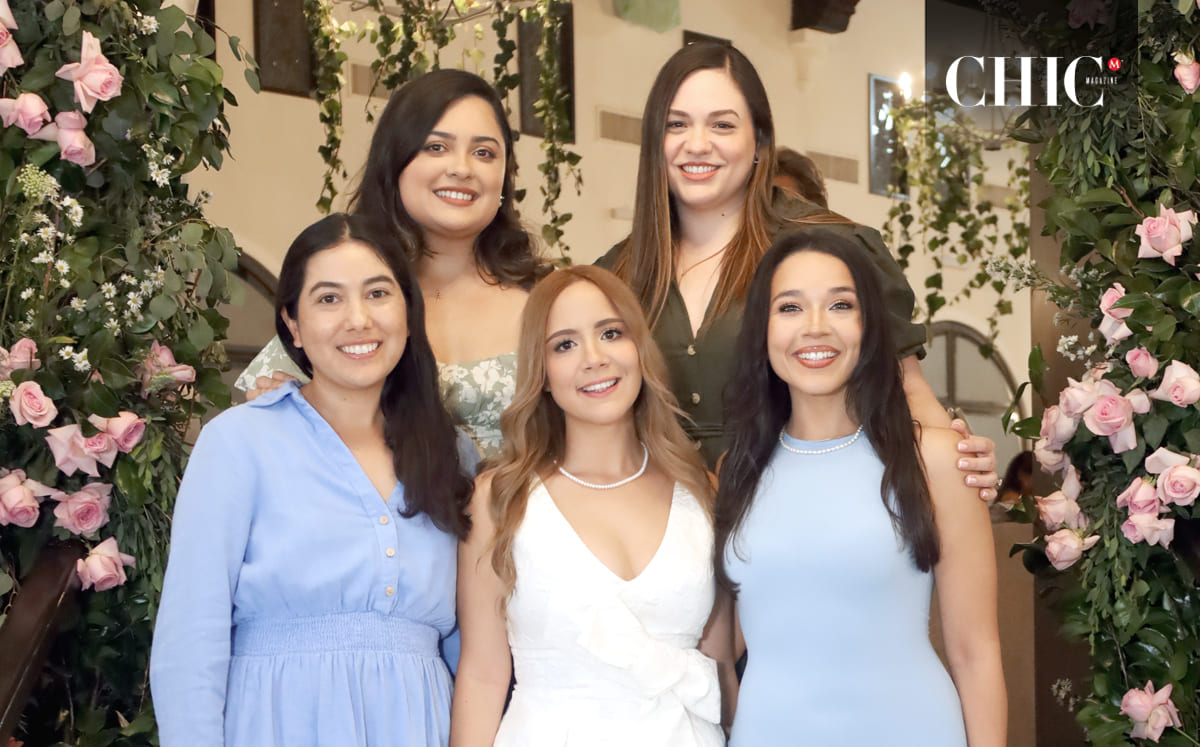 Helen Mercado, Melissa Domingo, Claudia Mejia, Mariela Salinas y Alea Milabunsi