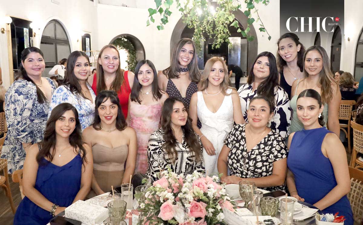 Acompañada de sus mejores amigas Mariela Salinas disfrutó de su despedida de soltera en el Club Campestre Tampico