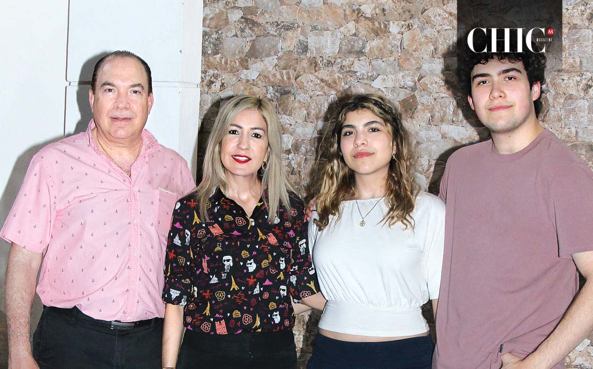 Eduardo Manzur, Sandra Alvarado, Ana Gaby Manzur y Lalo Manzur