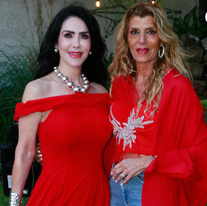 Martha de Ruiz e Yvonne Hayek
