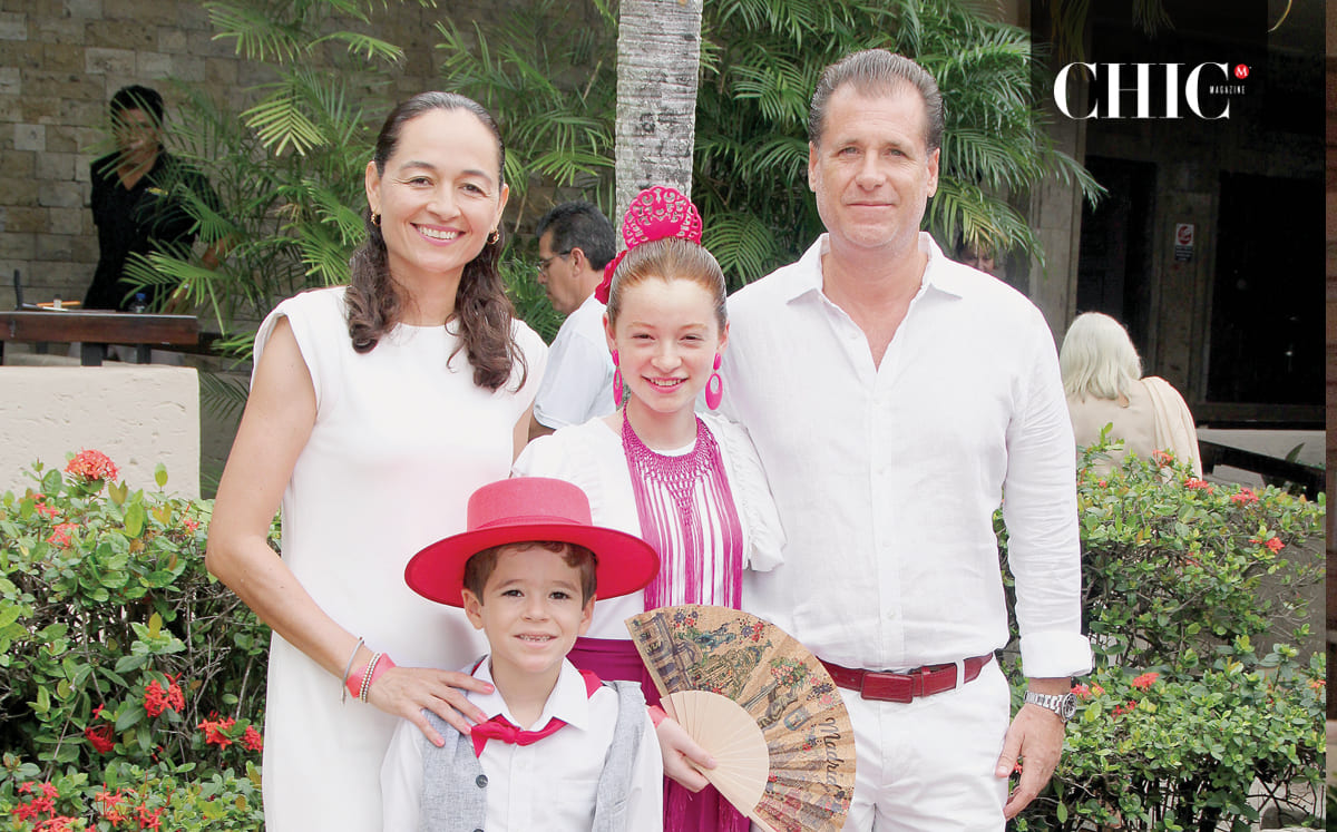 Ana Carolina Garibaldi, Sergio Martínez, Ana Camila Martínez y Sergio Martínez