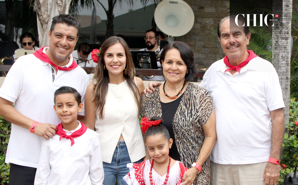 Celebran a la Virgen de la Covadonga en el Centro Deportivo Español