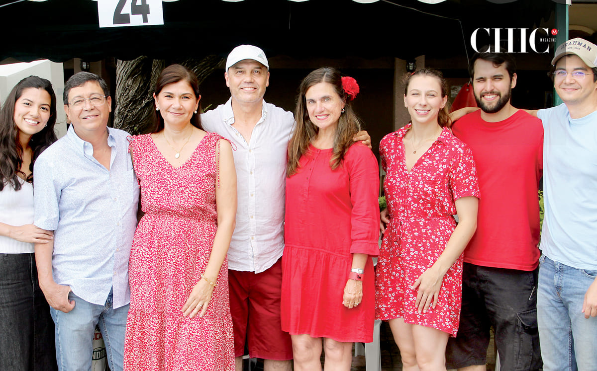 Mariana Casanova, Ricardo Casanova, Chiquis De Casanova, Alberto González, Malú Aranda, Olivia Schaffer, José Alberto González y Ricardo Casanova
