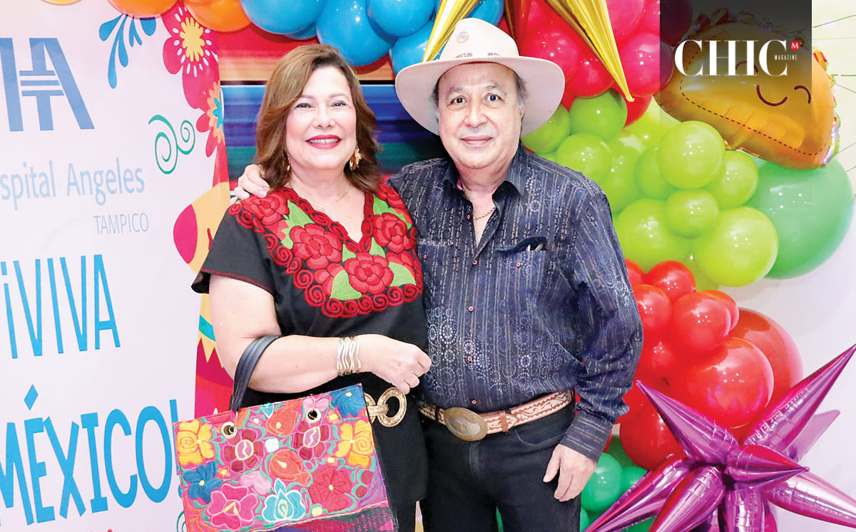 Mary De Medellín Y Delfino Medellín
