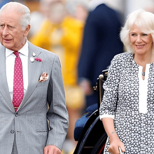 Así sería como el Rey Carlos III enfrenta el cáncer y la soledad, mientras Camilla disfruta de lujosas vacaciones (Foto: Getty Images)
