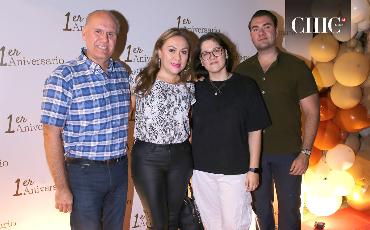 Guillermo Navarrete, Mónica Mora, Bárbara y Guillermo