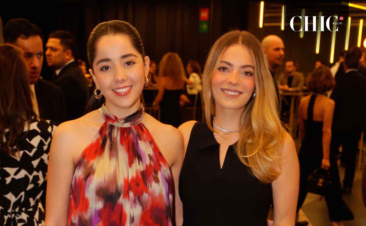 Laura De la Fuente y Valeria Godínez
