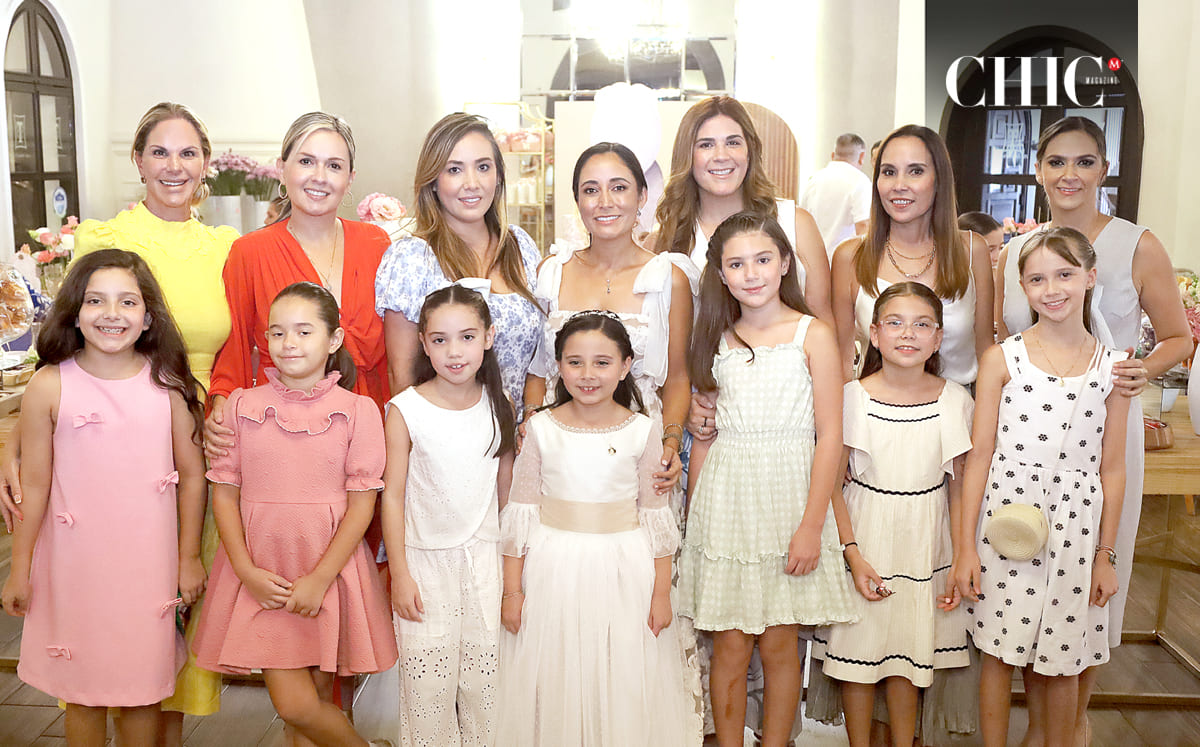 En una mañana llena de significado, Victoria y Andrea Galván vivieron un momento inolvidable al recibir su Primera Comunión