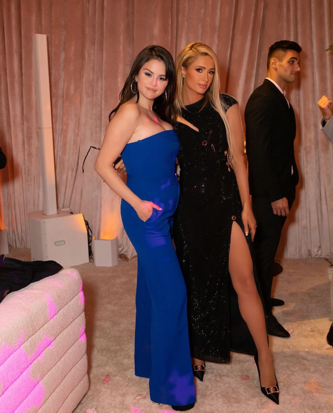 Paris Hilton y Selena Gomez en la boda de Britney Spears (Instagram)