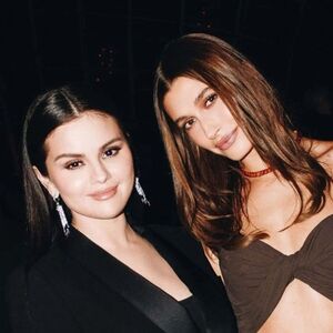 La boda de Selena Gomez con Benny Blanco volvió a despertar viejas comparaciones con Hailey Bieber (Instagram)