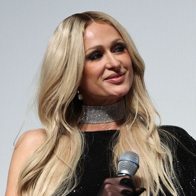 La amistad entre Paris Hilton y Selena Gomez brilló en la boda con Benny Blanco, confirmando la cercanía entre ambas celebridades (Getty Images)