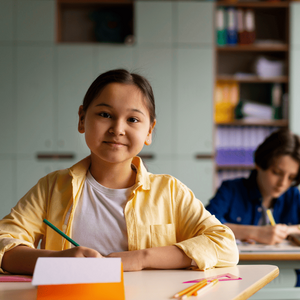 Suspensión de clases SEP: ¿qué días no asistirán los alumnos a partir de octubre 2025 (Foto: Freepik)