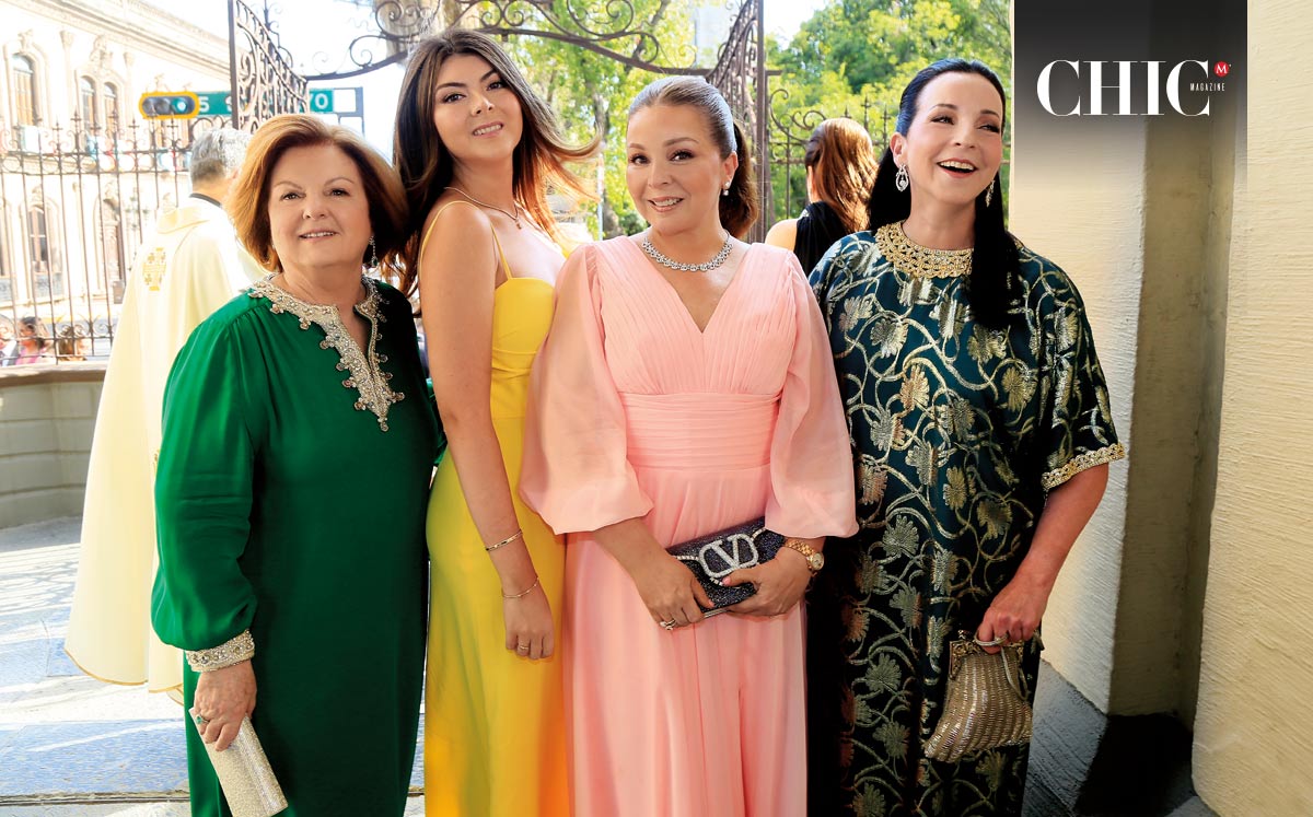 María Teresa Zorilla de Garza, Teresa Navarro, Nini Garza de Navarro y Pola Garza Zorrilla