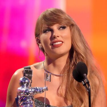 Taylor Swift generó rumores tras reaparecer con un cambio en el rostro durante un programa británico (Getty Images)