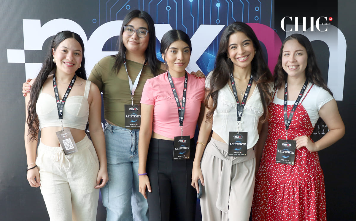 Celeste Díaz, Gabriela Orduña, Nayeli Coronado, Abigail Toledo y Abdi Arteaga