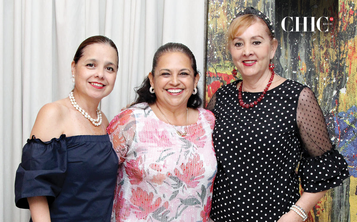 Julieta Lorenzo, Rosina Martínez y Gina Fernández