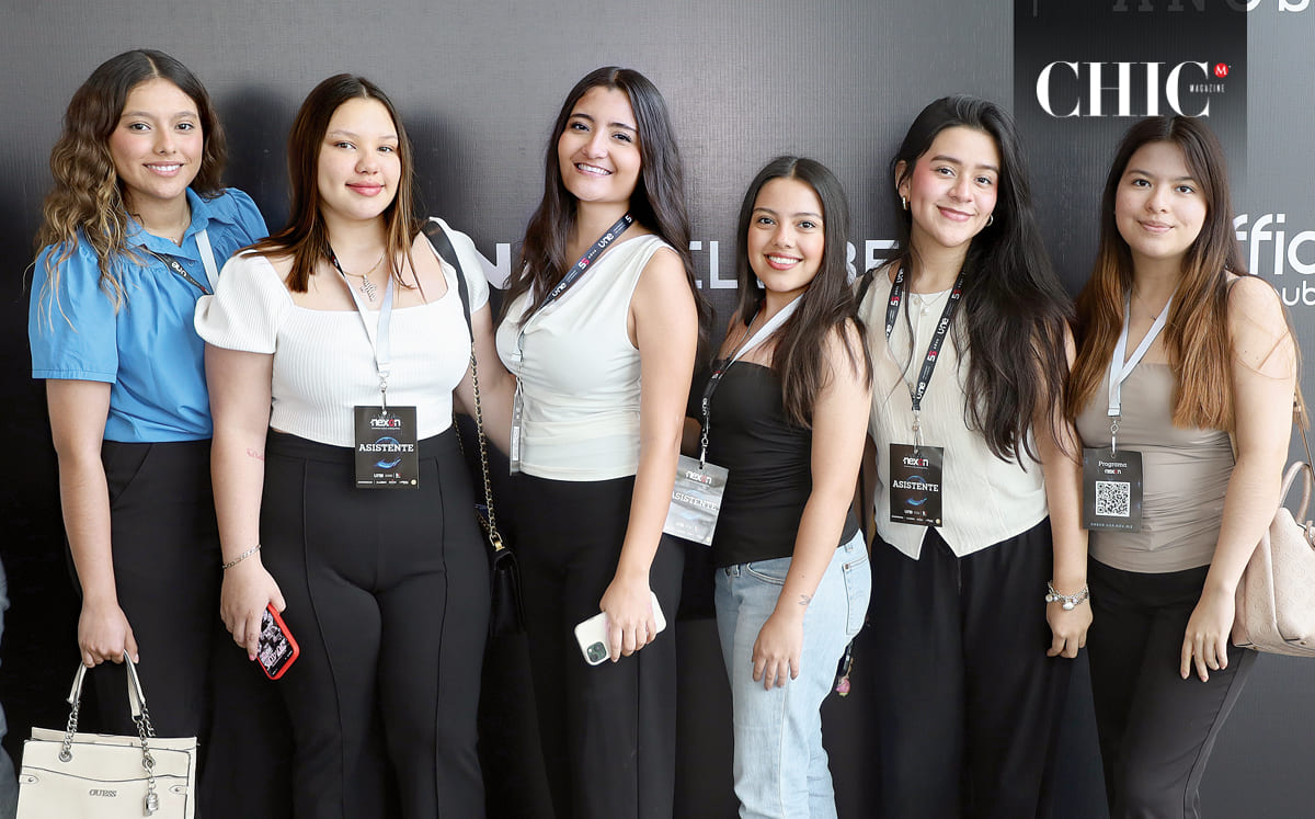 Yuliet Báez, Karla Coronado, Ilse Clemente, Hellen Andrade, Katia Netro y Adry Reyna