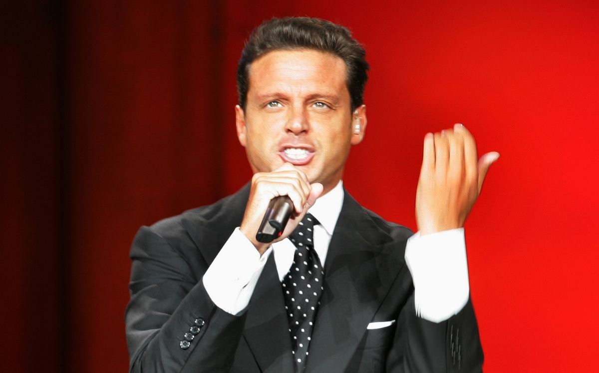 El estilista de Luis Miguel explica los cuidados, tratamientos y detalles detrás del look rejuvenecido (Getty Images)