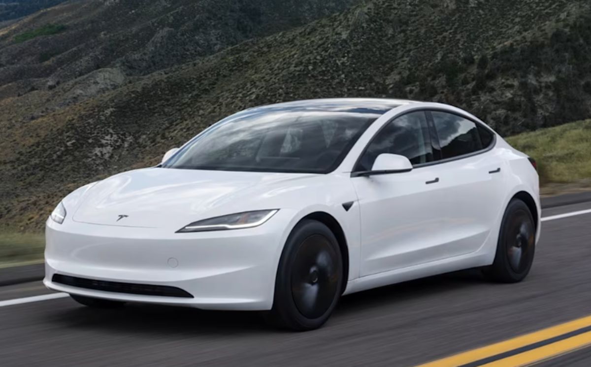 Tesla Model 3 (Tesla)