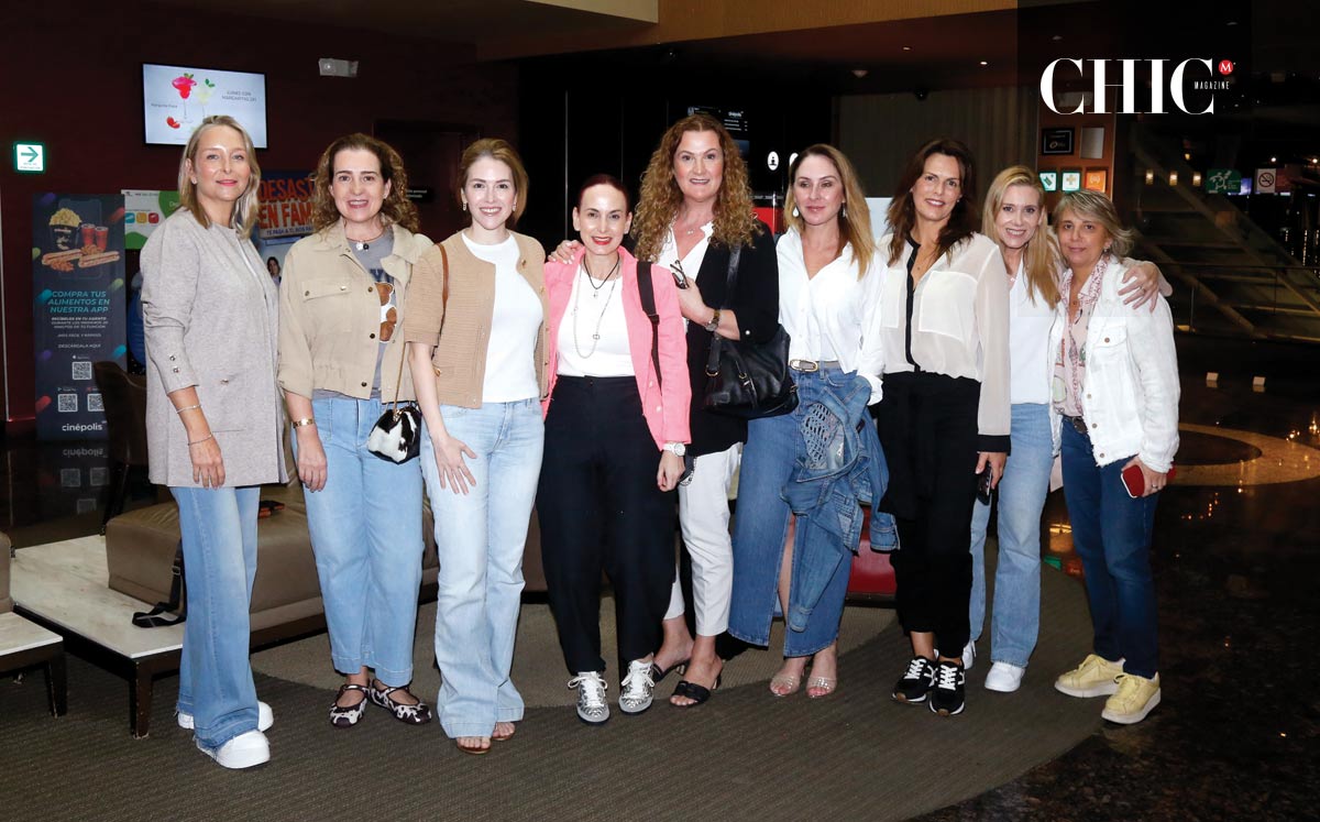 Adriana Zavala, Karla Ferrigno, Gaby Espinosa, Mónica García, Paloma Padilla, Alejandra Garza, Rosa María Oliver, María Monteverde y Rebeca Garza
