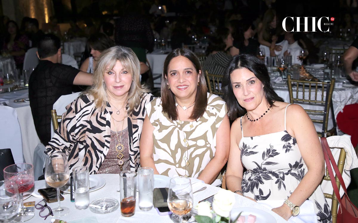 Astrid, Canela y Cecilia