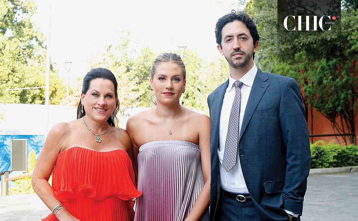 Brenda de Calderón, Camila Calderón y Daniel Sanz / Fotos: Claudio Guajardo