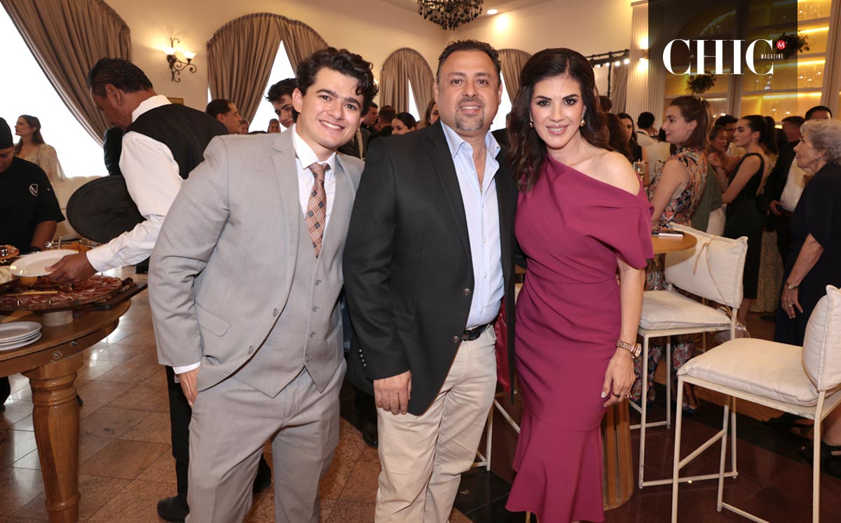 Juan Carlos Ruenes, Ricardo Ramírez y Brenda Batarse
