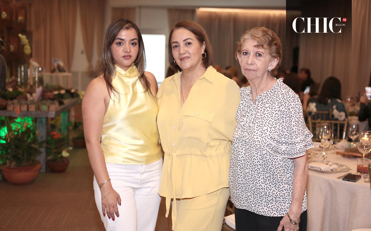 Paola González, Claudia Rodríguez y María Elena Rodríguez
