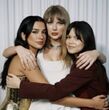 Aprende a crear fotos Polaroid en tendencia con tus cantantes favoritos usando IA (Gemini)