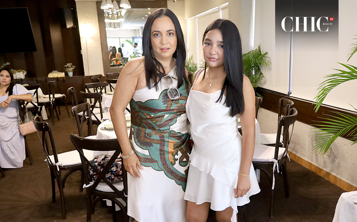 Yuri Sandoval y Frida Berzunza