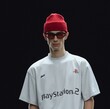 Playeras que elevan tu outfit. | Cortesía de Pull and Bear