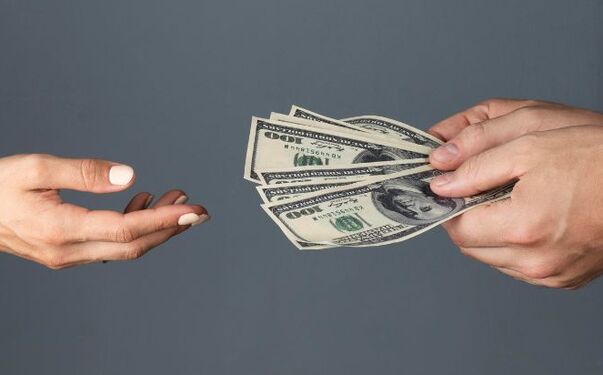 SAT impone multas si no declaras estas transacciones (Freepik)