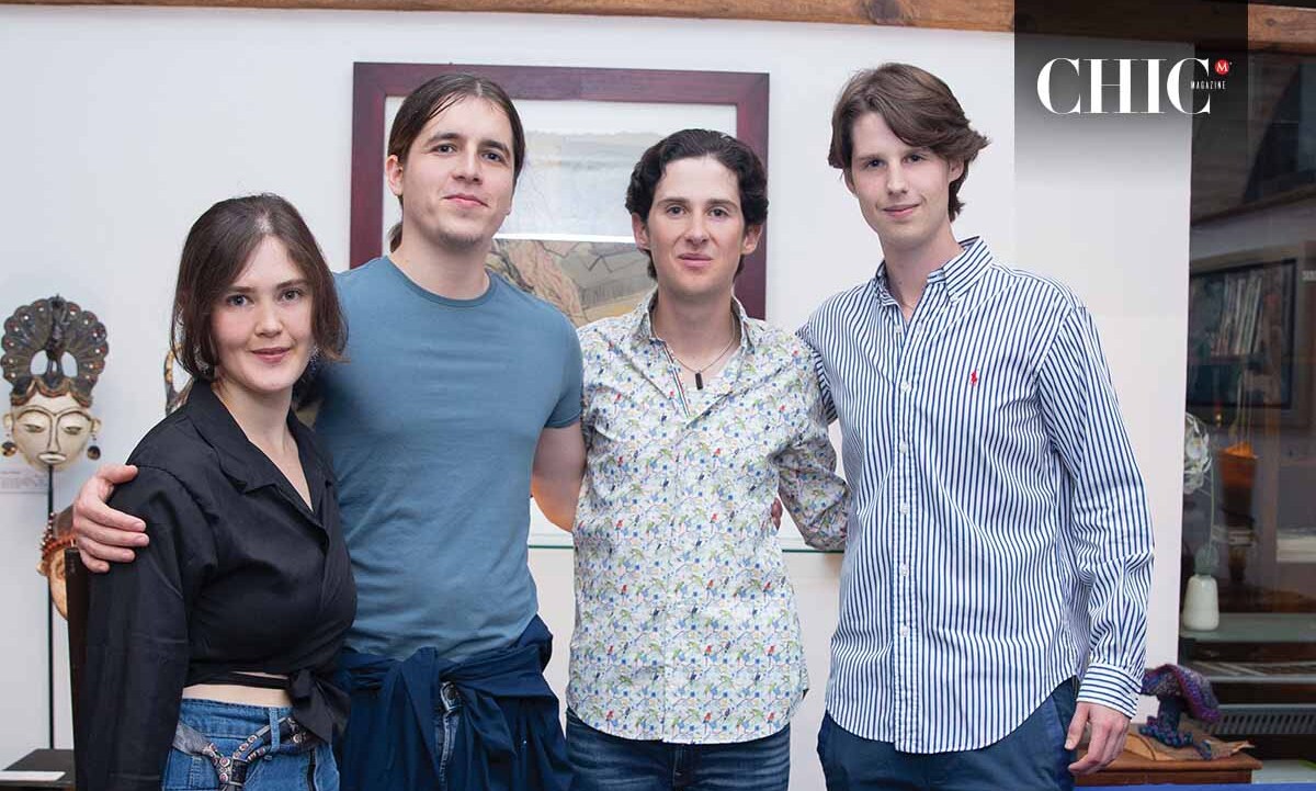 Pablo Muñoz, Daniel Muñoz, Joagoba Canto y Daniela Escalante